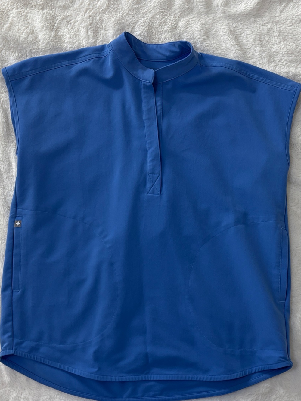Figs Women's Cobalt Blue Mock-Neck Scrub Top